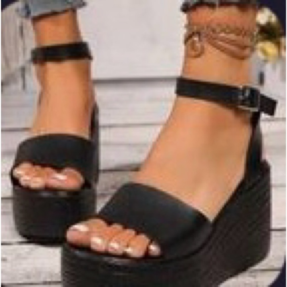 SHEIN Black Platform Sandals